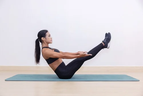 2-exercices-pour-abdominaux-le-v-sit-et-la-chaise-du-capitaine-3