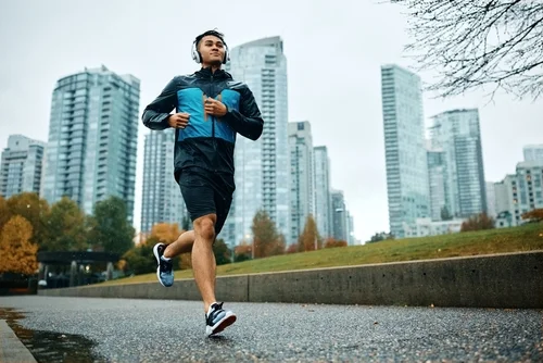 un-entrainement-de-coureur-pour-les-jours-de-pluie-2